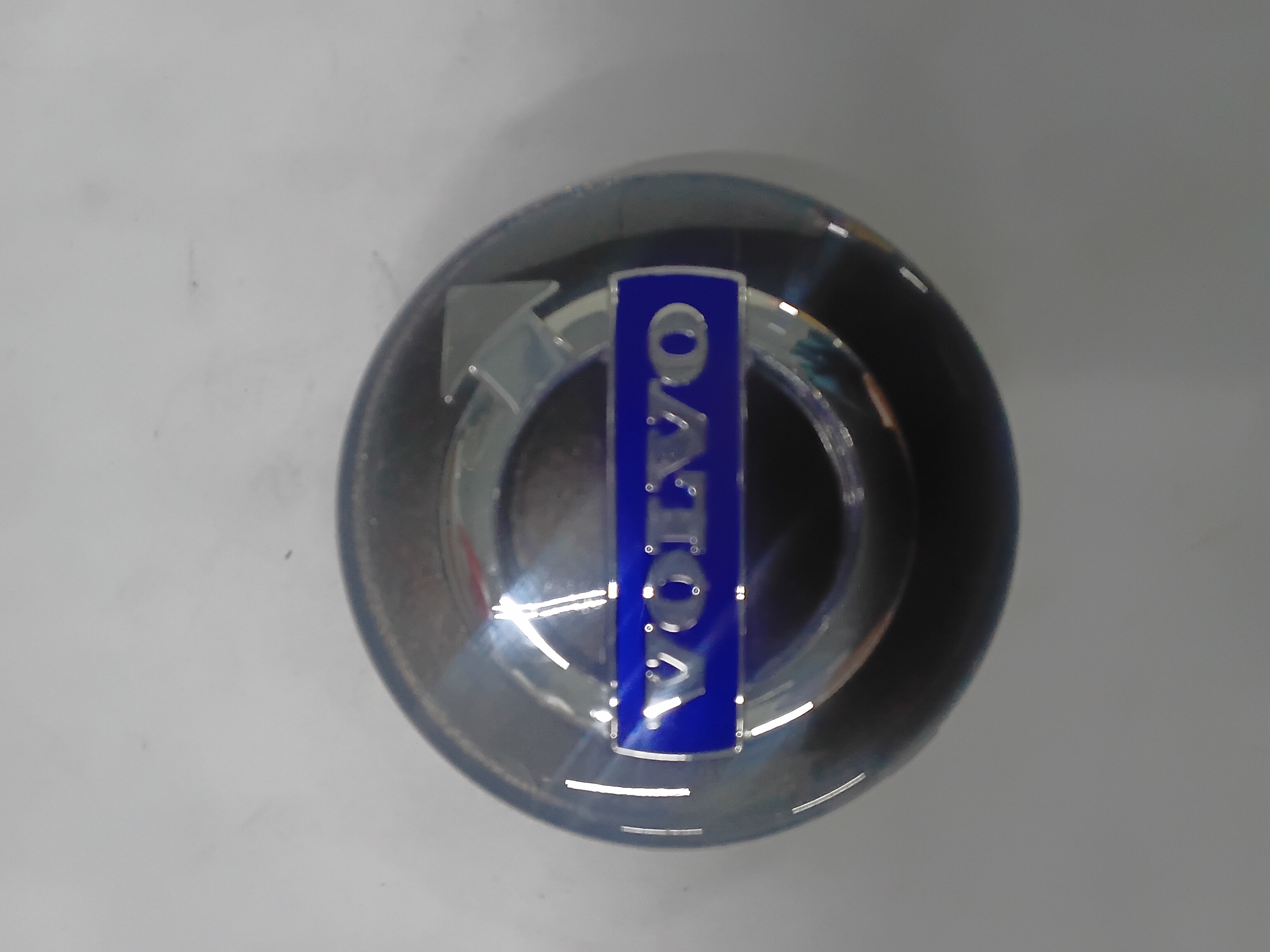 Center Cap — 2003–2014 Volvo XC90