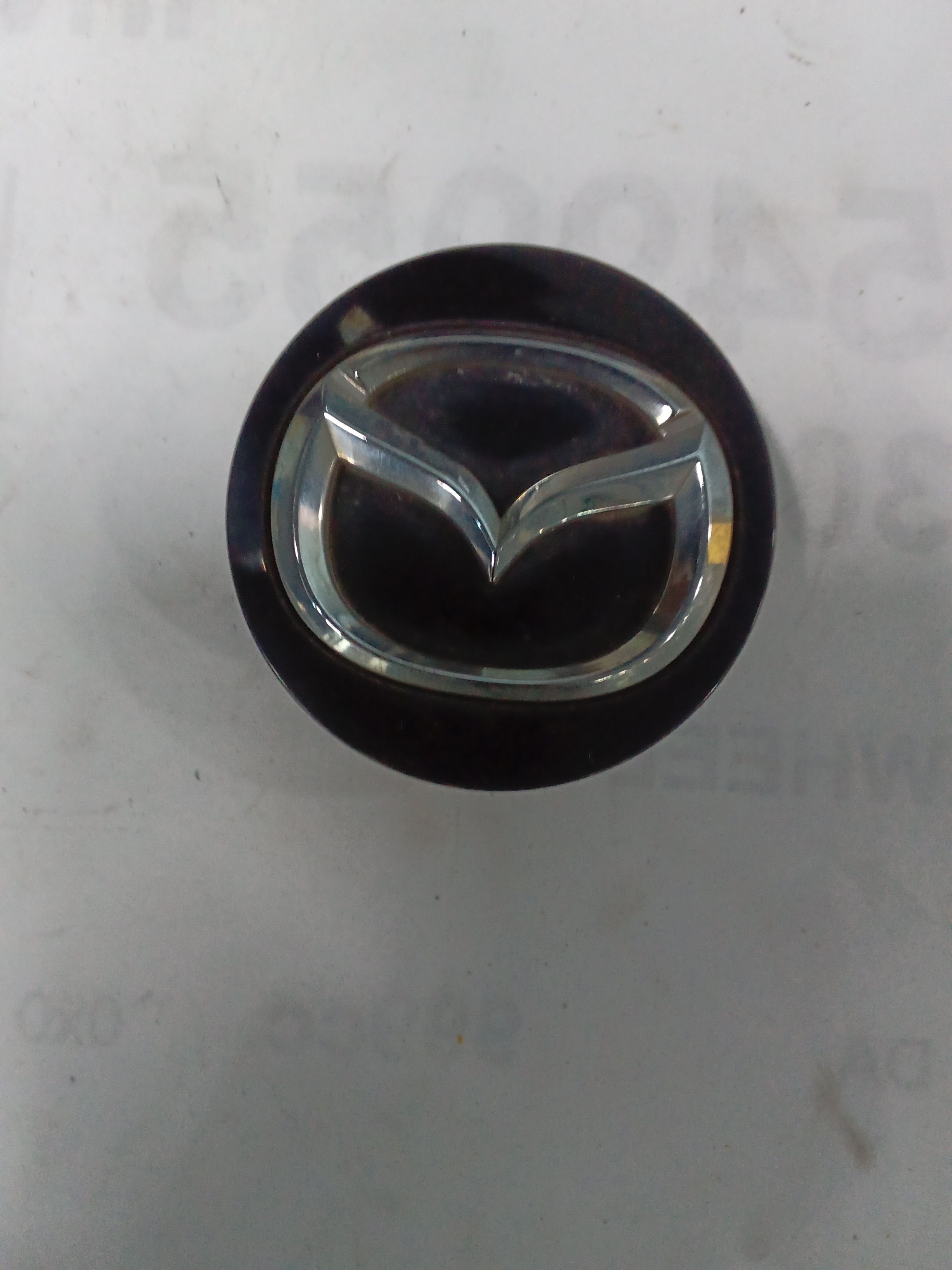 Center Cap — 2004–2006 Mazda MPV