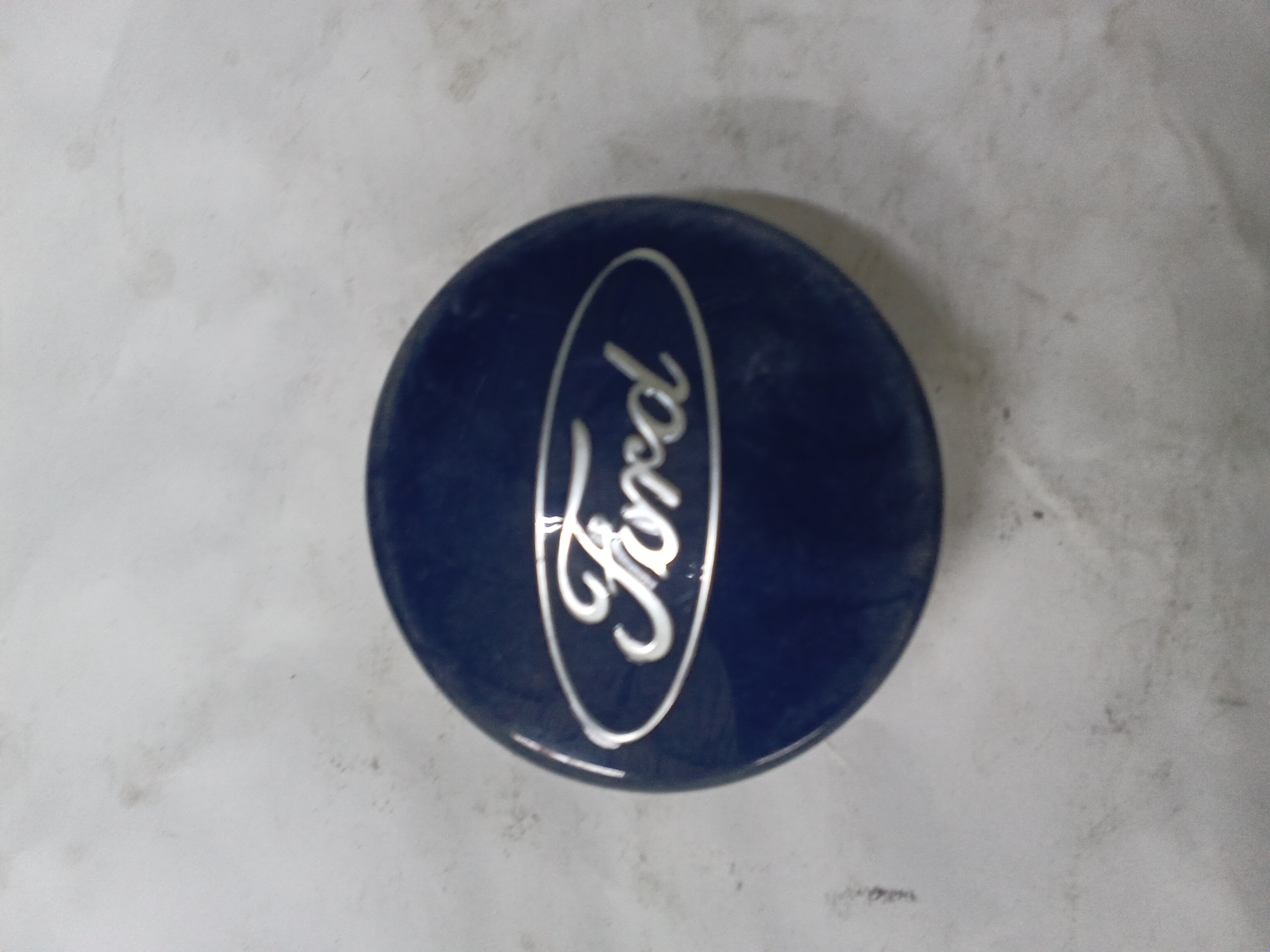 Center Cap — 2010 Lincoln MKX