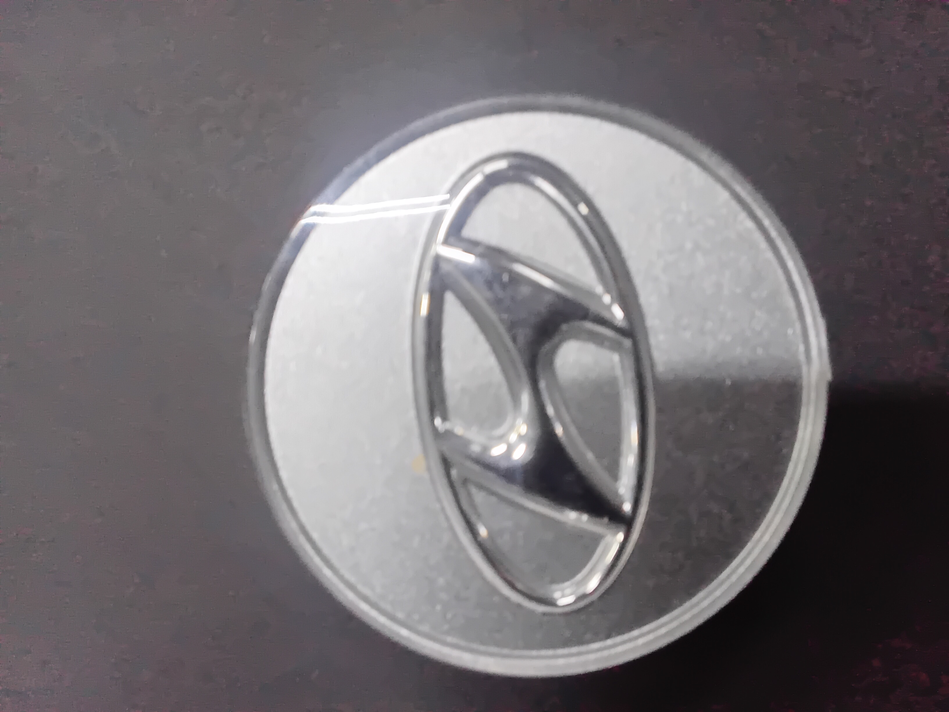 Center Cap — 2012–2015 Hyundai Veloster