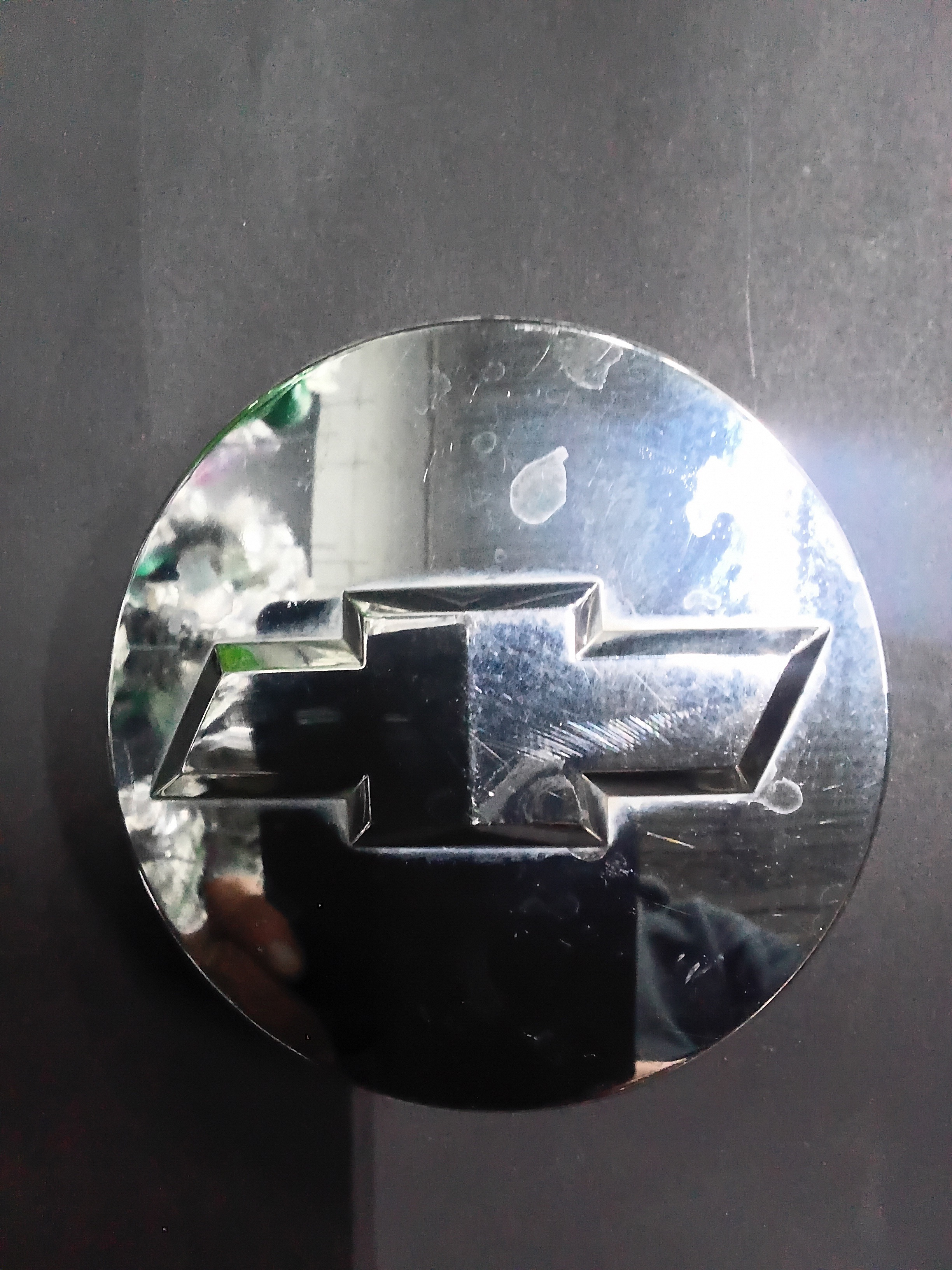 Center Cap — 2005–2006 Chevrolet Suburban 1500