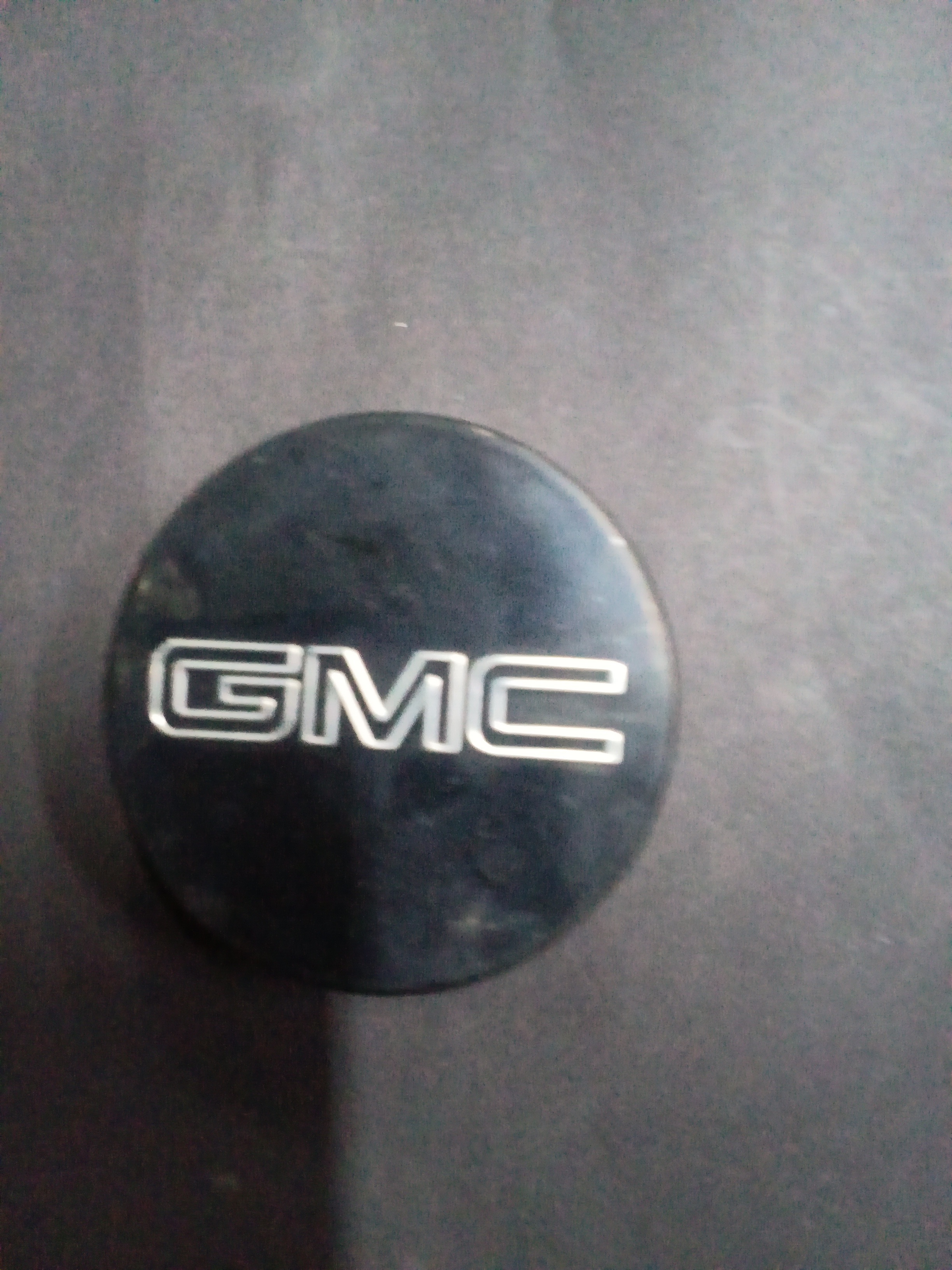 Center Cap — 2017–2023 GMC Acadia