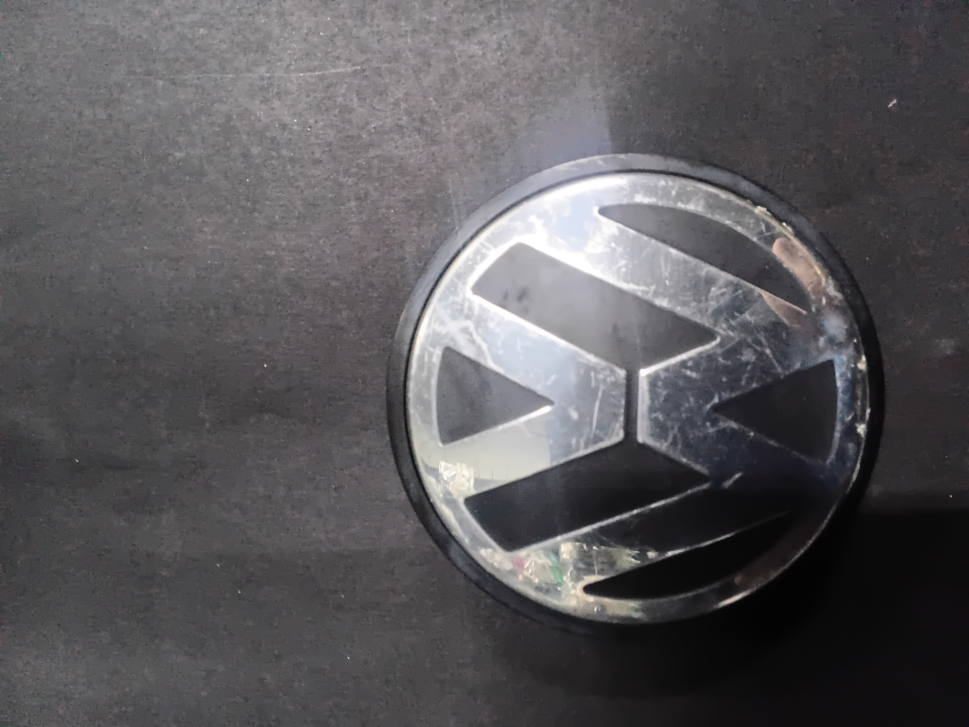 Center Cap — 2003–2010 Volkswagen Touareg