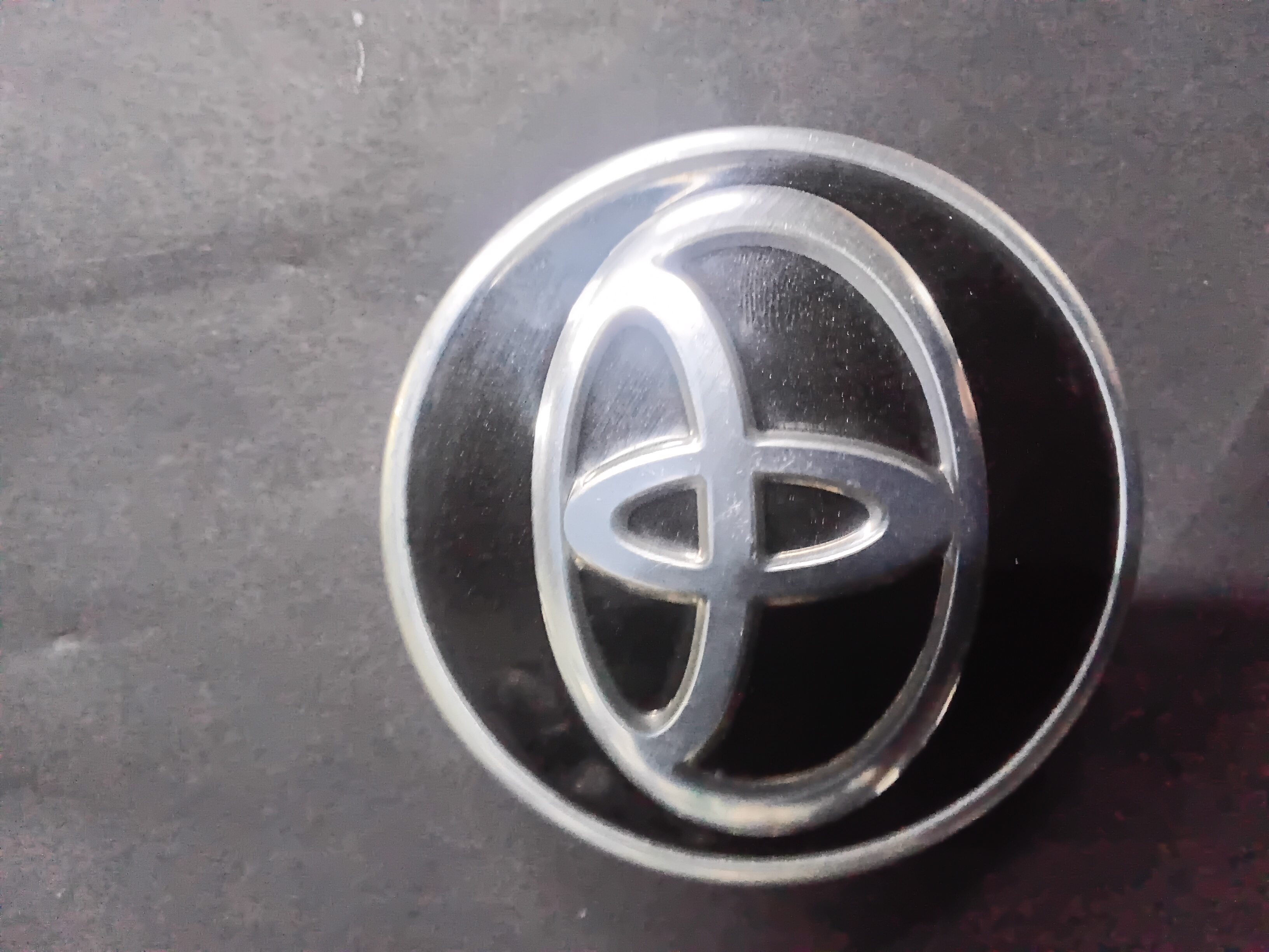 Center Cap — 2017–2019 Toyota Corolla