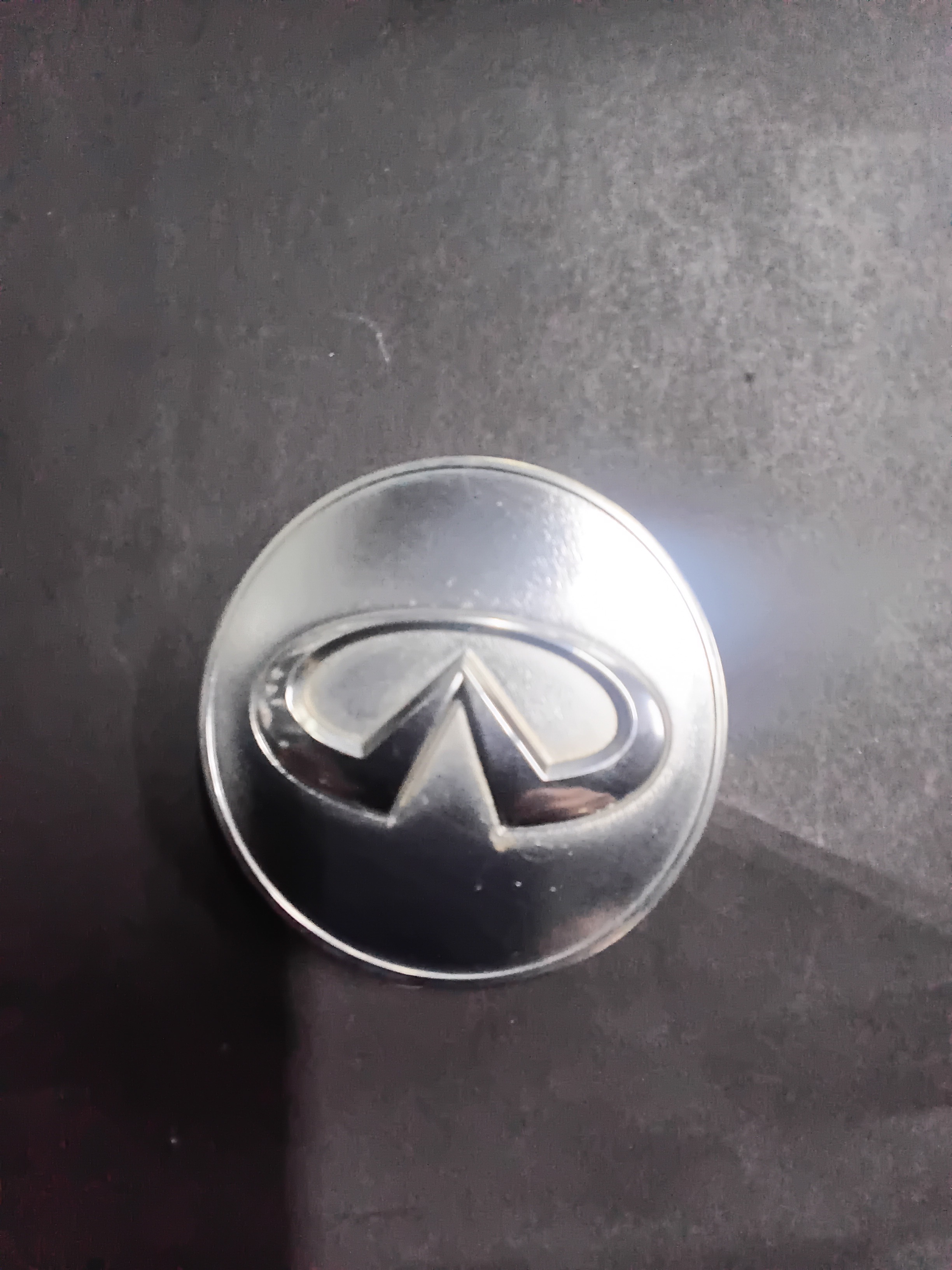 Center Cap — 2014–2018 Infiniti QX70