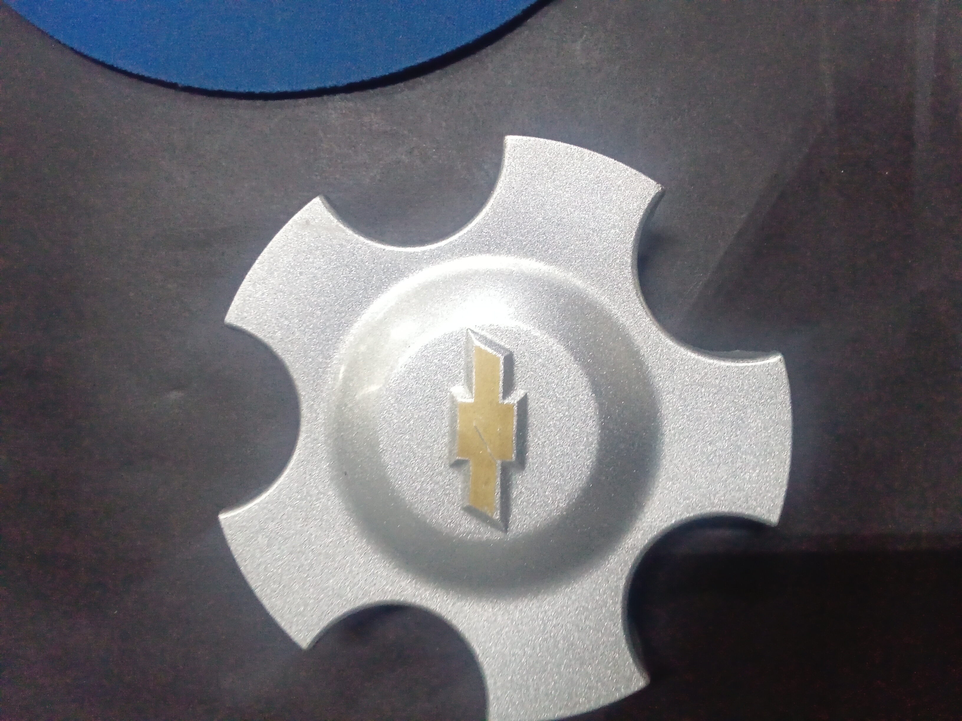 Center Cap — 2005–2009 Chevrolet Equinox