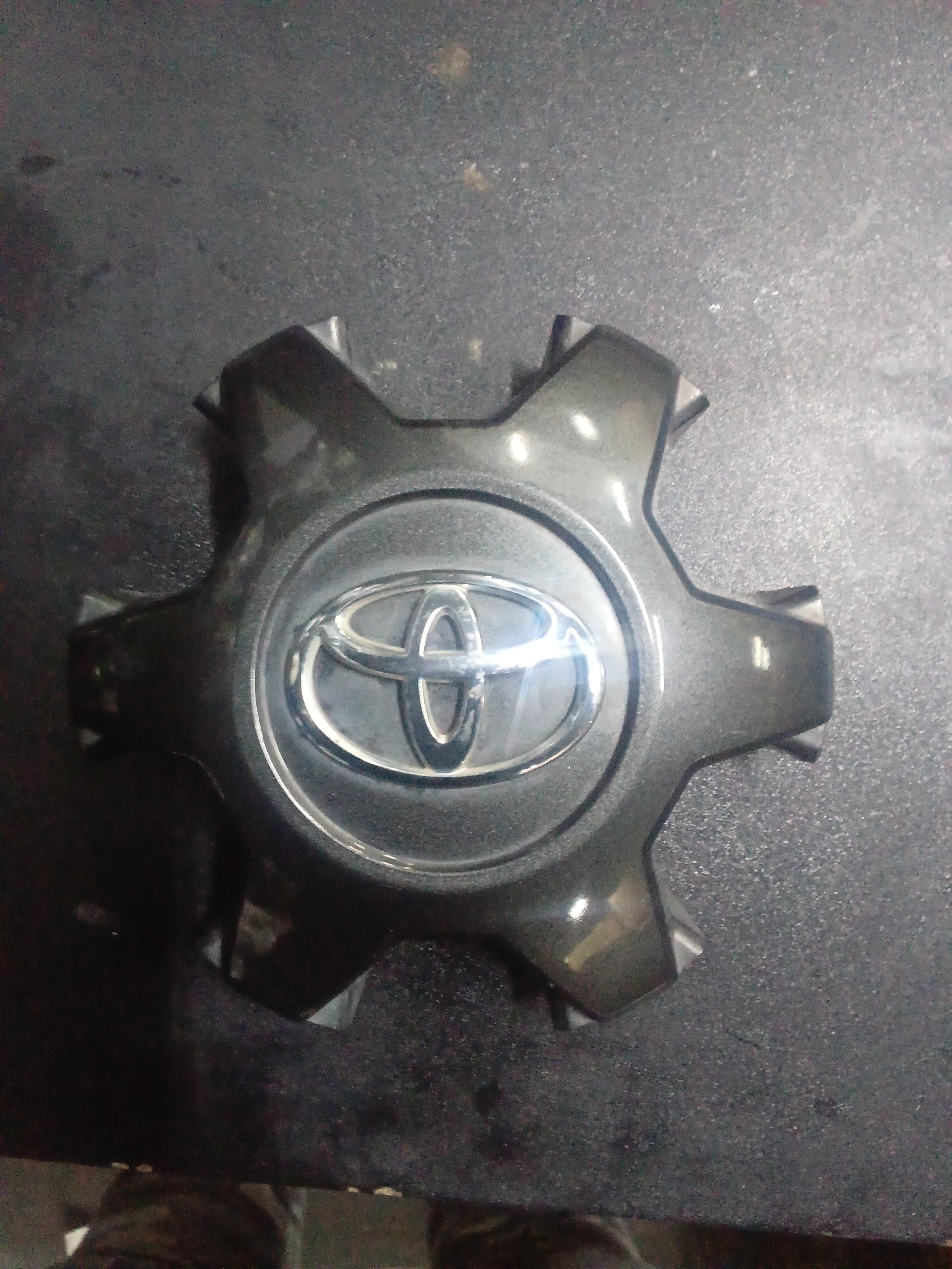 Center Cap — 2016–2023 Toyota Tacoma