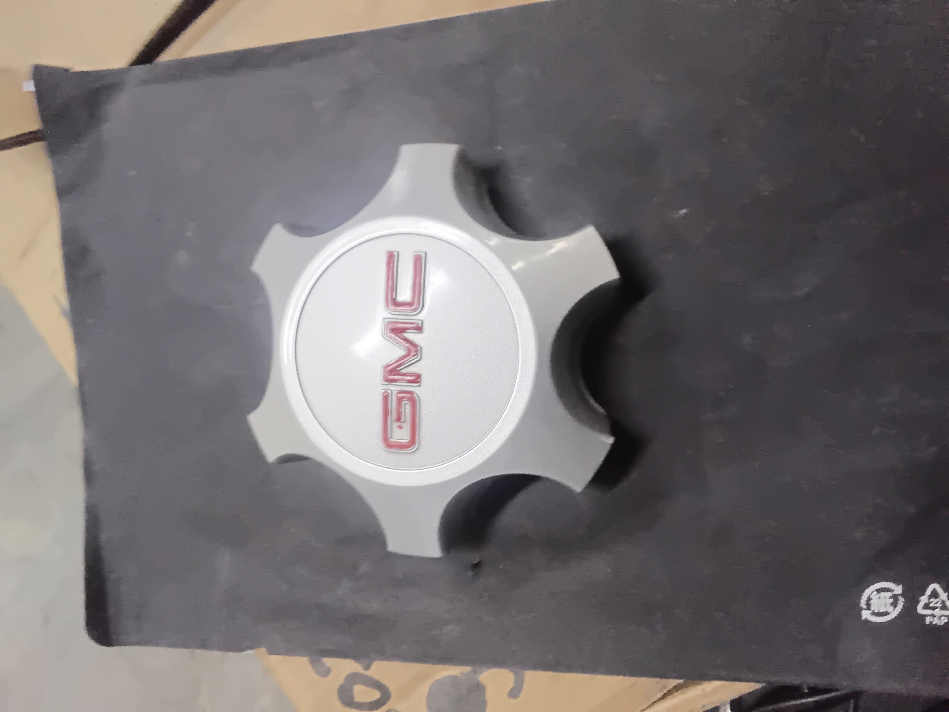 Center Cap — 2007–2010 Saturn Outlook