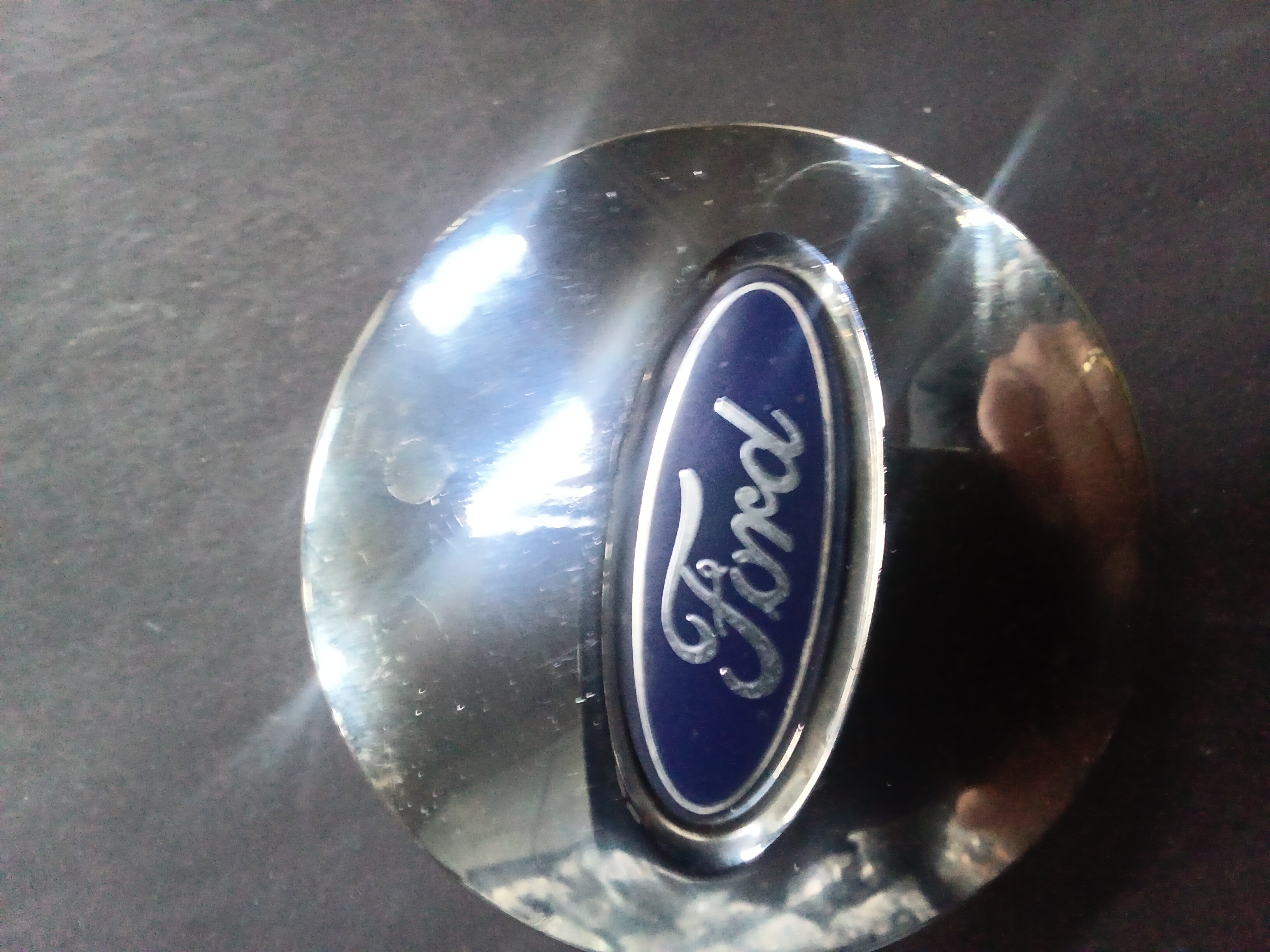 Center Cap — 2004–2014 Ford Mustang