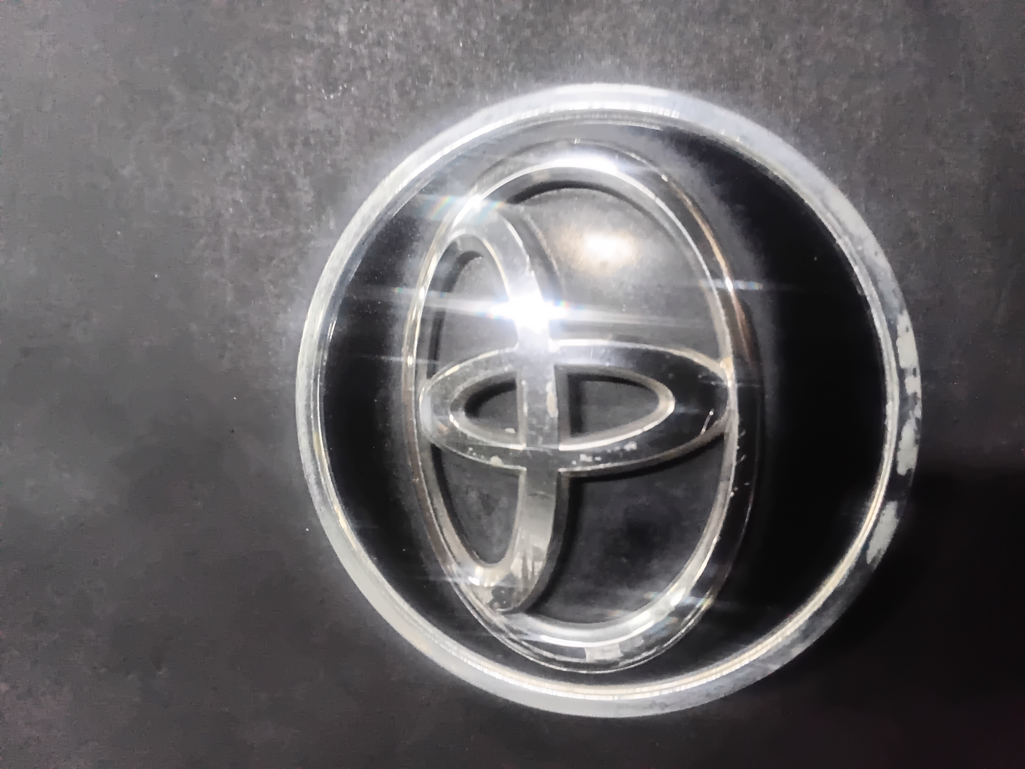 Center Cap — 2013–2015 Toyota RAV4
